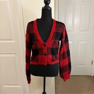 Wild Fable Red and Black Plaid Semi Cropped Cardigan Size Medium